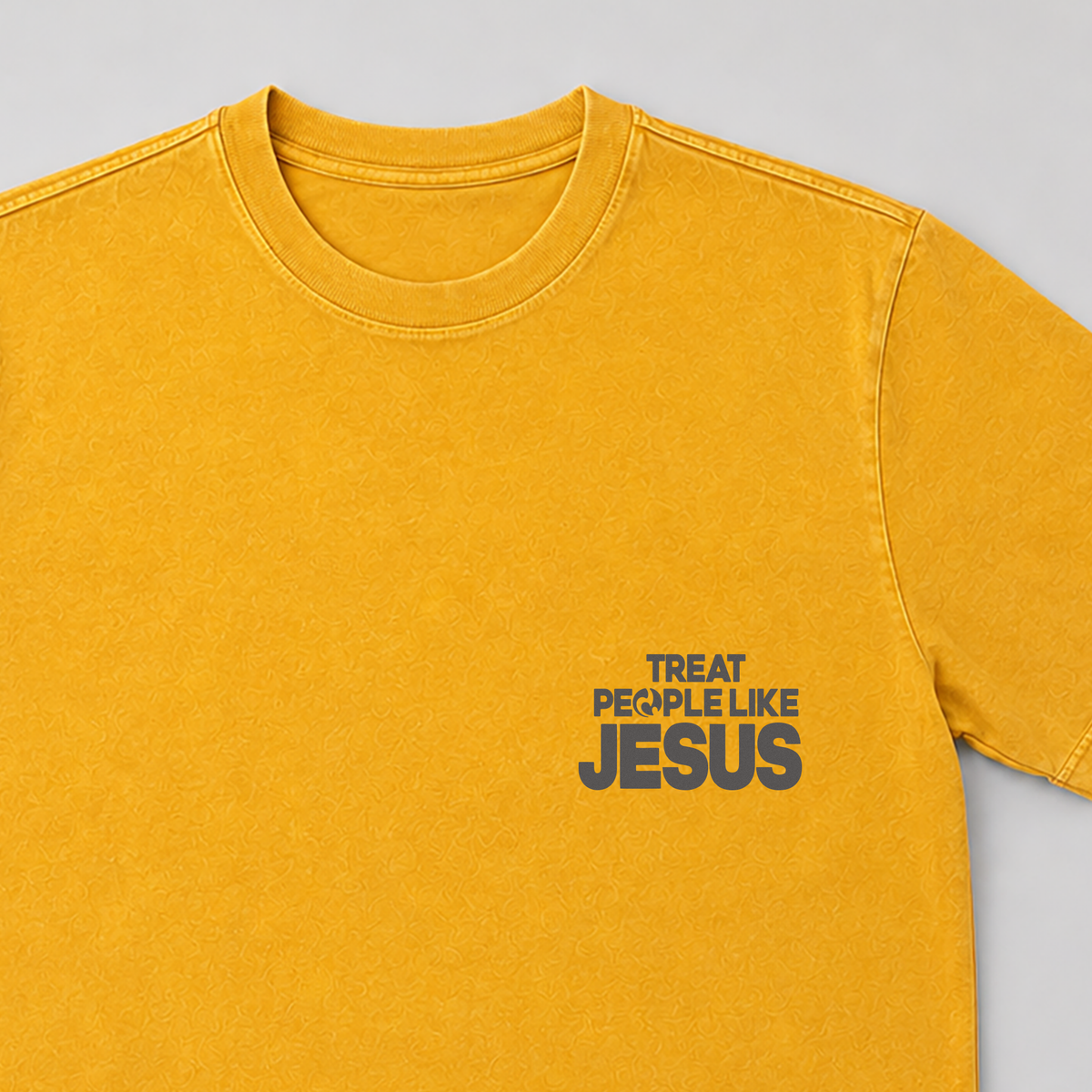 Camiseta Treat People